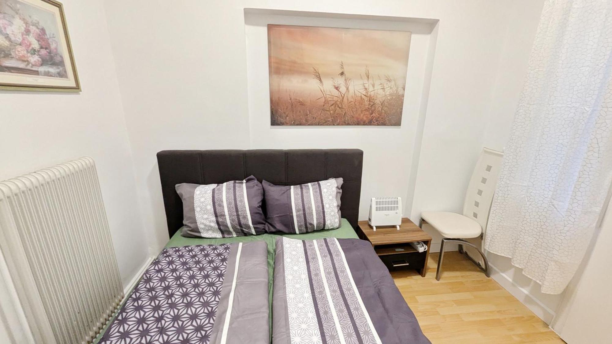 Cozy Rooms In Lugner City Area Vienna Esterno foto